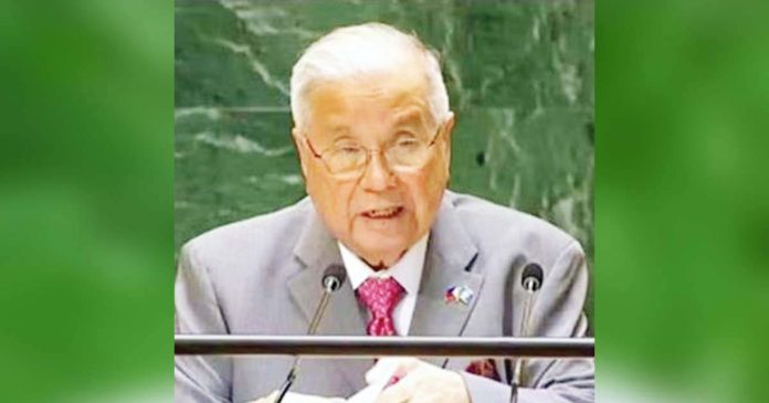 Bajo-de-Masinloc-1_superimposed Ambassador and Permanent Representative Antonio Lagdameo says only the Philippines, in the exercise of its sovereignty, has the right to establish baselines, and the breadth of the territorial sea around Bajo de Masinloc. PHOTO COURTESY OF THE UNITED NATIONS TV