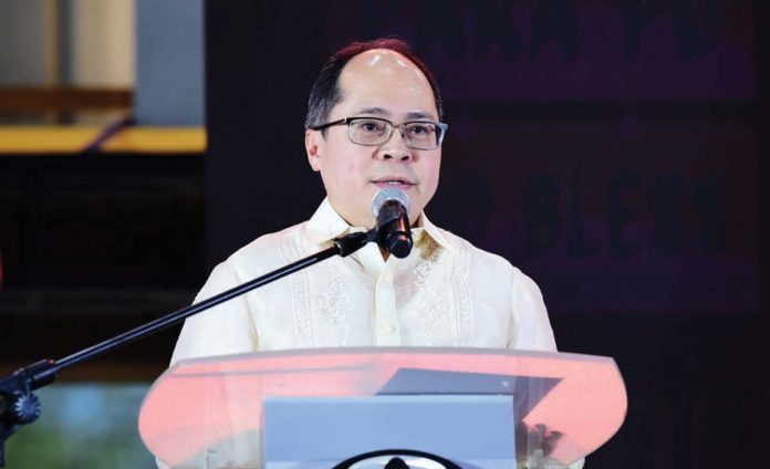 PEZA_1_resized We (would) like to see more ecozones being developed in Mindanao. So the ones that make a big push for these are agriculture. They are more into resource seeking type(s) of investments, agriculture including green ores,” says Philippine Economic Zone Authority Director General Tereso Panga. PEZA PHOTO