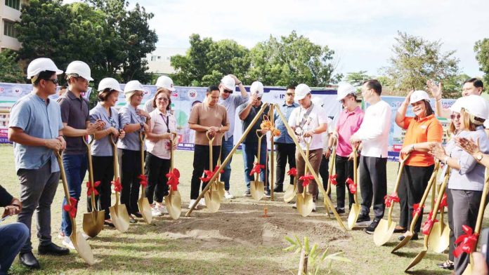 banner-pic1 Uswag Ilonggo Partylist’s Cong. Jojo Ang and Regional Chairman Gov. Arthur “Toto” Defensor Jr. lead the ceremonial groundbreaking of the P227.3-million multi-storey school buildings. The event held at Iloilo National High School in Iloilo City was also graced by Department of Education Secretary Sonny Angara.