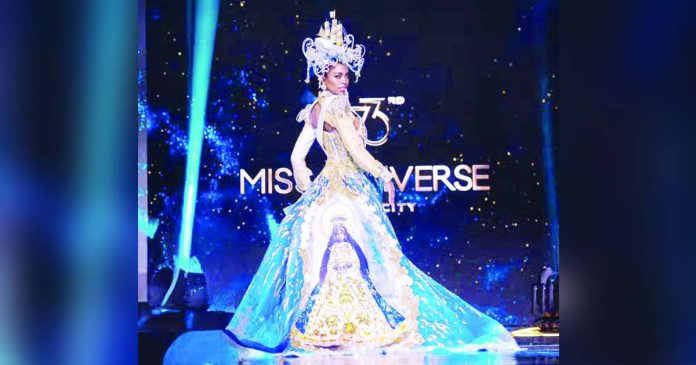 chelsea 1_superimposed Chelsea Manalo in her ‘Hiraya’ national costume. MISS UNIVERSE/FACEBOOK PHOTO