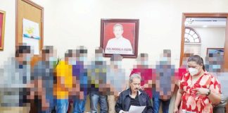 Former drug personalities of Dumarao, Capiz who successfully graduated from the community-based rehabilitation program received financial assistance from the provincial government. CAPIZ PROV’L GOV’T COMMUNICATIONS GROUP PHOTO