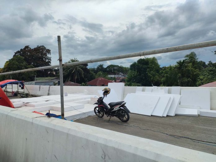 flyover-pic-1 The Department of Public Works and Highways (DPWH) used geofoam technology in the second phase of repairs to the Ungka flyover. The geofoam will assist in leveling the flyover to match its original design. AJ PALCULLO/PN