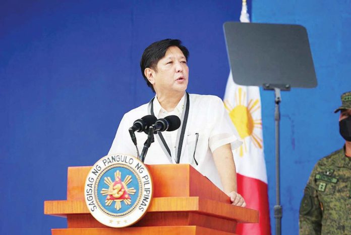 free_trade_deal_resized President Ferdinand “Bongbong” Marcos Jr. signs Executive Order No. 80 that listed thousands of agricultural, infrastructure and energy commodities from the Republic of Korea that would be exempt from importation tariffs in the next 15 years. OFFICE OF THE PRESIDENT PHOTO