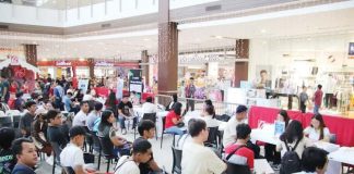 Job applicants queue up at a job fair held at a mall in Roxas City. FILE PHOTO FROM MAYOR RONNIE DADIVAS FB PAGE