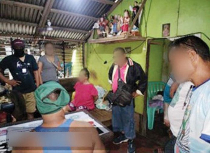 senior_1_resized Officers of the Pontevedra Municipal Police Station in Negros Occidental confiscated 25 grams of suspected shabu valued at around P170,000 from 63-year-old alias “Nilda”. PONTEVEDRA MUNICIPAL POLICE STATION PHOTO
