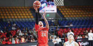 NorthPort Batang Pier’s Joshua Munzon scores on an easy layup. PBA PHOTO