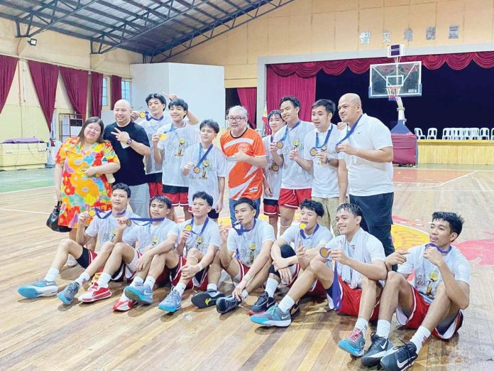 sports-St Members of St. Robert’s International Academy Panda Rockets secondary boys basketball team. PHOTO COURTESY OF EUGENE CHUA