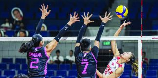 Petro Gazz Angels’ Myla Pablo tries to score against the defense of Akari Power Chargers’ Kamille Cal. PVL PHOTO
