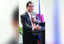 PDIC to hike bank deposit protection Philippine Deposit Insurance Corp. president and CEO Roberto Tan says his agency had completed a study that recommended hiking the current maximum deposit insurance coverage of P500,000 per depositor per bank. PDIC PHOTO