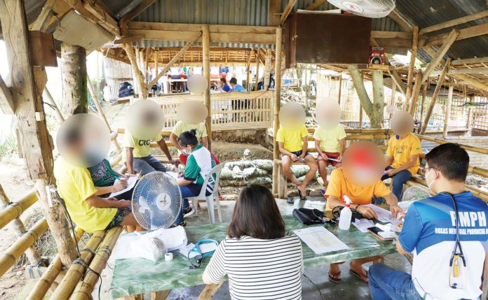 PDL-1 The Capiz Rehabilitation Center in Barangay Lawaan, Roxas City benefited from the medical and dental mission of the provincial government. CAPIZ PROV’L GOV’T COMMUNICATIONS GROUP/FB PHOTO