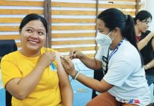 Only 2,000 doses of flu vaccines available in Bacolod mall vax site Residents received free flu vaccines at a mall in Bacolod City. BACOLOD CHO PHOTO