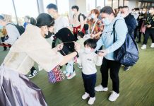 China remains an ‘important market’ in PH tourism – DOT Tourists from China are welcomed at the Ninoy Aquino International Airport Terminal 1 in Pasay City. XINHUA/ROUELLE UMALI FILE PHOTO
