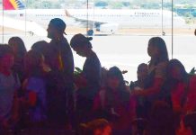 Passengers flock to the Ninoy Aquino International Airport Terminal 2 in Pasay City on March 25, 2024. MARK DEMAYO, ABS-CBN NEWS/FILE PHOTO