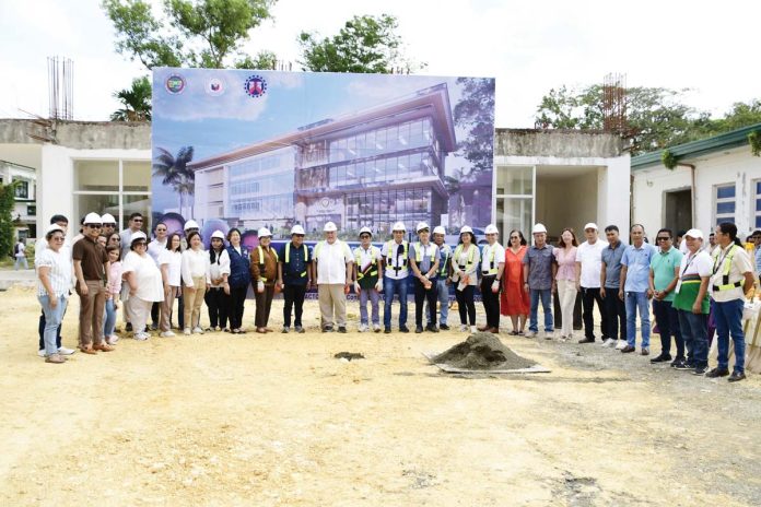 guimaras-hospital Gov. JC Rahman A. Nava led the groundbreaking ceremony for the Dr. Catalino Gallego Nava Provincial Hospital Outpatient Care Center in San Miguel, Jordan, Guimaras on Thursday, January 23, 2025.