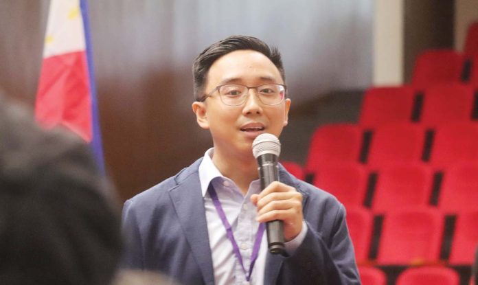 manuel-1 “Comprehensive Adolescent Sexuality Education is integral to any adolescent pregnancy prevention policy. Without proper education, prevention mechanisms fail because information is key,” says Ilonggo party-list representative Raoul Manuel.