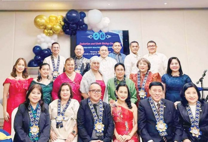 new_officers2_resized Iloilo City Realtors Board’s new set of officers and board of directors for 2025 are led by President Doris G. Quisido and Vice President Nerissa A. Besol.