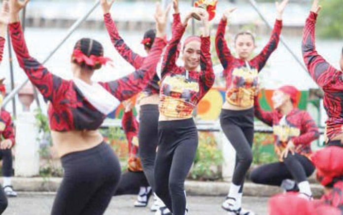 sadsad-1 Tribu Halimaw energizes the crowd during the opening salvo on Jan. 10, 2025. Ilonggos are invited to join the “Sadsad sa Calle Real”, a street celebration in Iloilo City’s heritage zone, to fully experience the spirit of Dinagyang Festival. PHOTO COURTESY OF JERRY TREÑAS FB PAGE