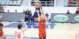 Blackwater Bossing’s Joseph Evans “Jvee” Casio attempts a three-pointer. PBA PHOTO