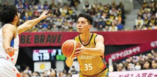 As Kawasaki improved to an 8-22 record in the ongoing Japan B.League Division 1, Matthew Wright finished with 19 points during their victory over the Fighting Eagles Nagoya. Photo courtesy of Kawasaki Brave Thunders