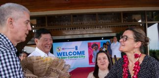 Negros Occidental’s Gov. Eugenio Jose Lacson (leftmost) and San Carlos City’s Mayor Renato Gustilo (second from left) welcome British Ambassador to the Philippines Laure Beaufils (right) during her visit to San Carlos City on Feb. 10, as part of efforts to strengthen partnerships for biodiversity conservation. PROV’L GOV’T OF NEGROS OCCIDENTAL PHOTO