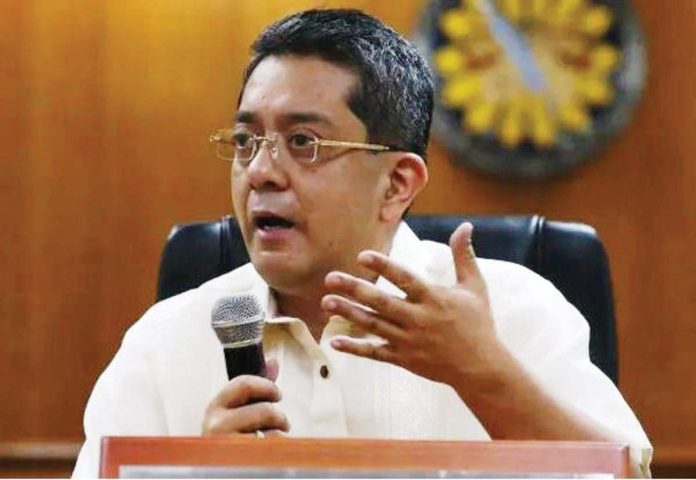 Comelec_1_resized According to Chairman George Erwin Garcia of the Commission on Elections, the poll body will not reprint the ballots for the 2025 midterm elections just because AGRI party-list’s Rep. Wilbert Lee withdrew from the Senate race.
