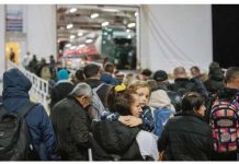 Thousands evacuate Greek island amid earthquake fears People leave the Old Port of Fira in Santorini, Greece. Authorities have warned of a possible earthquake. REUTERS