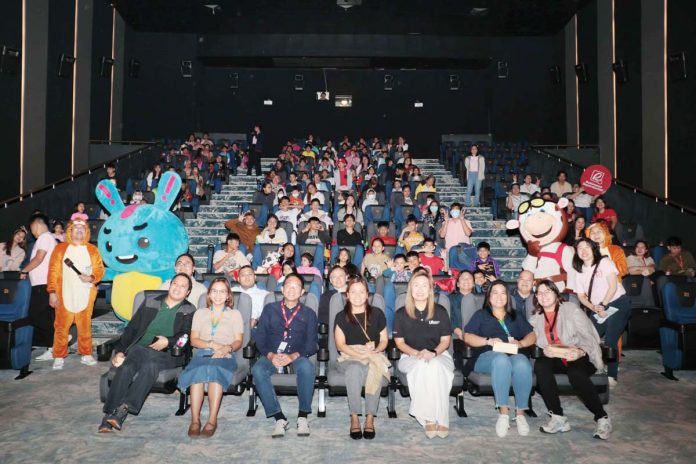 Universal Robina Corporation (URC) executives, including President and CEO Irwin Lee (second row, third from left), were in attendance during the Share-lebrate Joy held in Opus Mall.