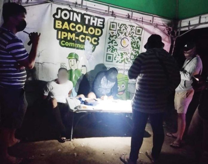 WV-illegal-drugs-1 Operatives of the Bacolod City Police Office’s Drug Enforcement Unit arrested high-value drug suspect alias “Rod” and confiscated P3,060,000 worth of suspected shabu in a buy-bust operation in Barangay Banago, Bacolod City on Feb. 23, 2025. BCPO PHOTO