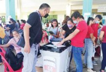 Nearly 36,000 teachers to man elections in WV; Comelec, DepEd assure impartiality amid public concerns A total of 1,460 public school teachers in Antique will serve as members of the Electoral Board for the May 12, 2025 midterm elections. Photo shows teachers and non-teaching staff who served as Board of Election Inspectors during the May 9, 2022 polls. PNA FILE PHOTO BY ANNABEL CONSUELO J. PETINGLAY