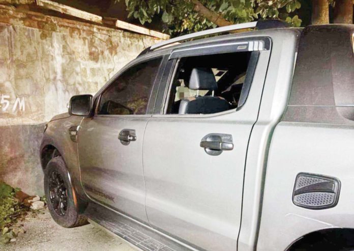 basag-kotse-pic Assorted cards, P2,000 in cash and an iPad were stolen after “basag kotse” thieves smashed the window of this vehicle in Barangay Tabucan, Mandurriao, Iloilo City on Jan. 31, 2025. The iPad was later recovered in a hot pursuit operation. ICPO PHOTO