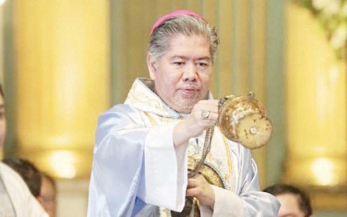 bishop_installation_1_resized Hours before the announcement of his new appointment on February 2, Jaro Archbishop-elect Midyphill Billones led a Solemn Pontifical Mass and the blessing of candles at the Jaro Metropolitan Cathedral to the mark the Solemnity of Our Lady of Candles, the patroness of Jaro and Western Visayas. PHOTO FROM CBCP NEWS