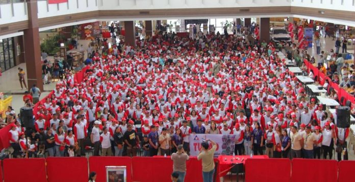 tupad-roxas Photo courtesy of Ronnie Dadivas