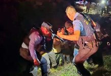 At least 12 dead in Honduras plane crash Rescue teams work in the dark, helping survivors walk up a rocky terrain in Honduras. REUTERS