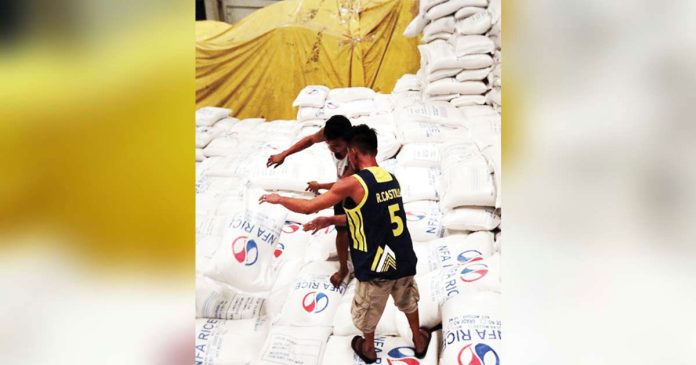 NFA-1_superimposed The Department of Agriculture started releasing National Food Authority rice stocks to local governments last week after declaring a food security emergency on Feb. 3 to arrest rising retail prices of the staple food. INQUIRER FILE PHOTO / GRIG C. MONTEGRANDE