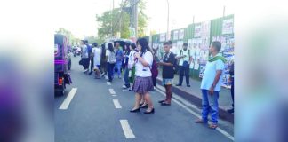Several commuters in Las Piñas City were stranded by the continued transport strike on Tuesday morning. PHOTO COURTESY OF MANIBELA