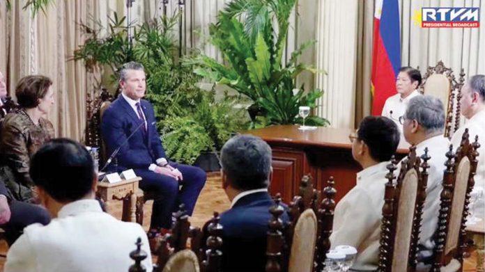 US_Defense_1_resized US Defense Secretary Pete Hegseth visits President Ferdinand Marcos at the Malacañang Palace on Friday, March 28, 2025. Screenshot from RTVM Livestream