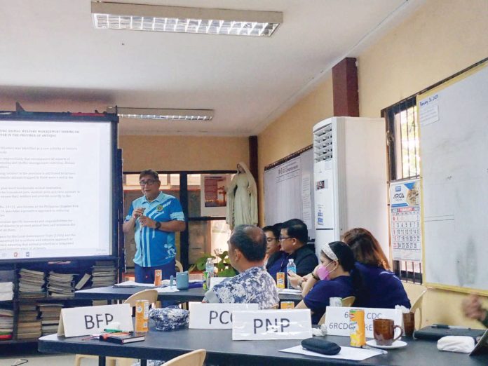 antique_high-risk_zones_1_resized Antique Provincial Disaster Risk Reduction and Management Officer Broderick Train emphasizes the safety of residents living in high-risk areas, thus measures should be undertaken proactively to protect them. PIA Antique Photo