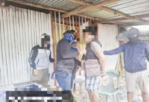 Officers of the Cabatuan Municipal Police Station’s Drug Enforcement Team apprehended an ex-convict and seized P408,000 worth of suspected shabu in an anti-illegal drug operation on Sunday, March 30, 2025, in Barangay Jelicuon Montinola, Cabatuan, Iloilo. IPPO PHOTO