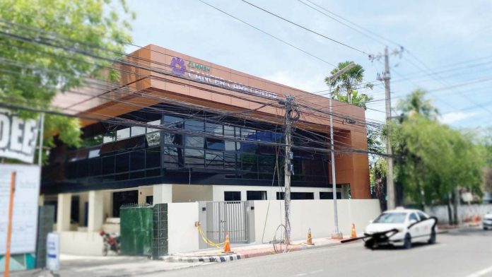 cancer_care_center_1_resized This Cancer Care Center at Corazon Locsin Montelibano Memorial Regional Hospital in Bacolod City aims to address the rising number of cancer cases, particularly breast cancer.