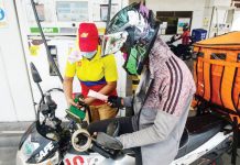 Diesel, kerosene price rollback set today Diesel and kerosene prices will decrease today, March 18. Photo shows a motorist queuing for fuel at a gas station in Quezon City. MARK DEMAYO, ABS-CBN NEWS/FILE PHOTO