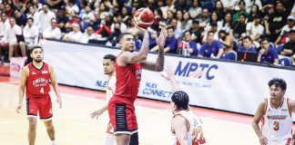 Barangay Ginebra San Miguel Kings’ Jamie Malonzo pulls up for a basket against the defense of NorthPort Batang Pier’s Cade Flores. PBA PHOTO