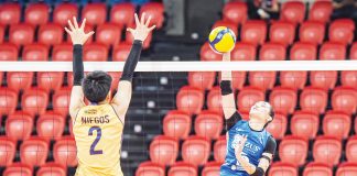 Ilongga Glaudine Troncoso of ZUS Coffee Thunderbelles scores against the defense of Capital1 Solar Energy Solar Spikers’ Sydney Niegos. PVL PHOTO