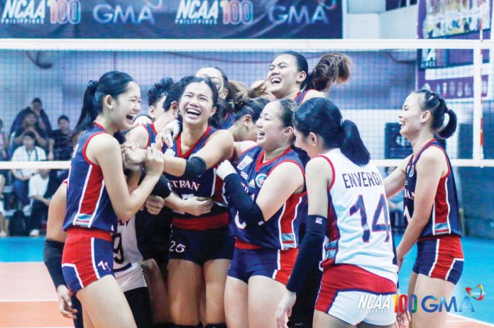sports_NCAA_resized Members of Colegio de San Juan de Letran Lady Knights celebrate their win over the College of St. Benilde Lady Blazers. PHOTO COURTESY OF NCAA/GMA SPORTS
