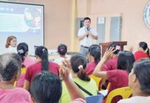 4Ps beneficiaries must update family roster for additional benefits – DSWD Jeffrey Gabucay, Provincial Officer of the Pantawid Pamilyang Pilipino Program (4Ps), briefs 4Ps parent leaders and other stakeholders in Antique about the First 1,000 Days (F1KD) program in this Feb. 17, 2025 photo. DSWD WESTERN VISAYAS PHOTO