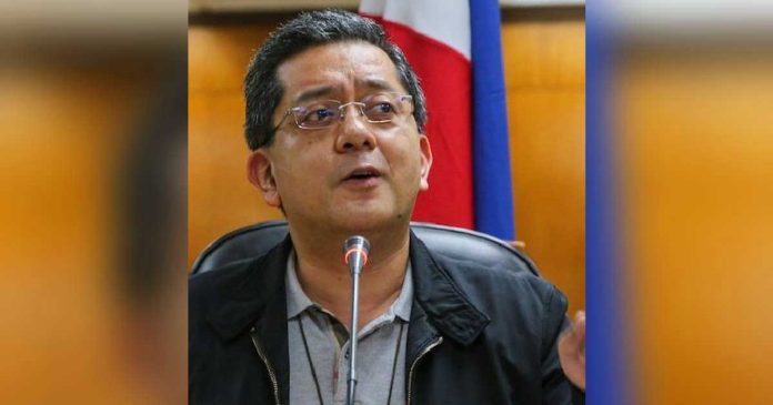 Comelec-1_superimposed Three local candidates and a party-list group are under investigation for allegedly campaigning during Maundy Thursday and Good Friday, says Chairman George Garcia of the Commission on Elections.