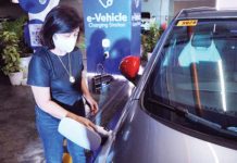 DOE to introduce new initiatives to increase EV adoption The Department of Energy says that as of March 31 this year, the Philippines has a total of 912 publicly accessible EV charging stations. Photo shows an electric vehicle charging station located at the SM Lanang Premier in Davao City. PNA PHOTO BY ROBINSON NIÑAL JR.