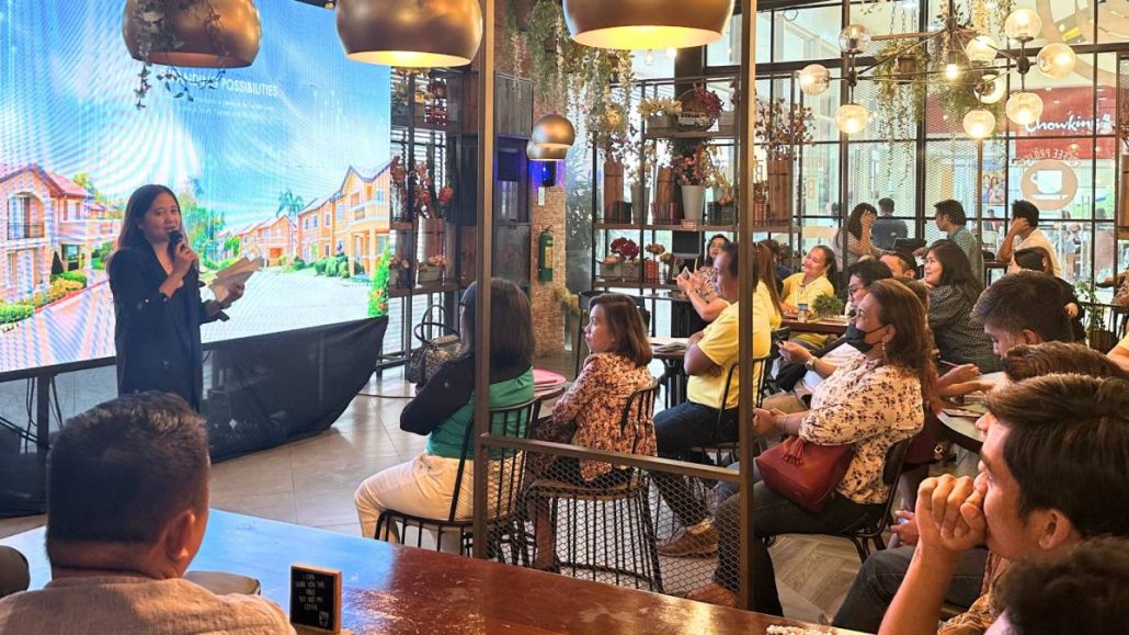 Vista Land Marketing Lead for Cebu, Wendy Madera, presented the real estate outlook for the city and introduced Fiesole in Talisay to business partners during an investment forum.