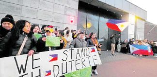 Supporters of former President Rodrigo Duterte gather outside the Scheveningen Prison in The Hague, Netherlands. Their Filipino counterparts in Qatar, on the other hand, were recently arrested and detained, but were eventually released provisionally. REUTERS