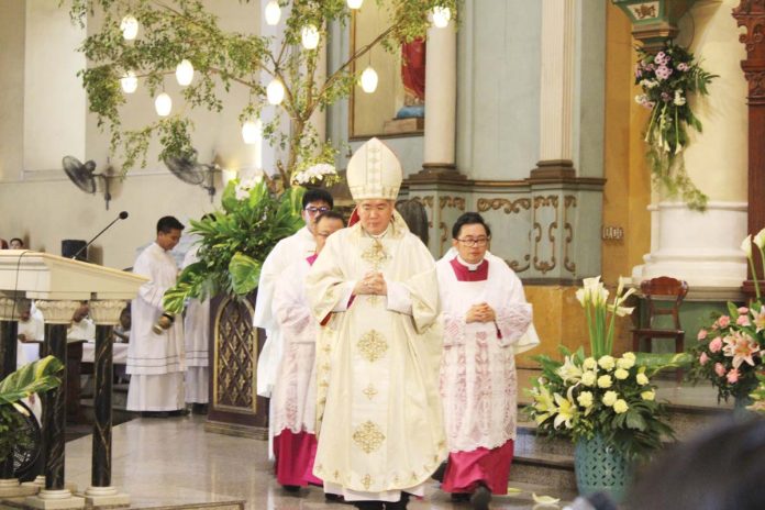 archbishop-pic-1 Most Rev. Midyphil Billones, D.D., was formally installed as the 7th Archbishop of the Archdiocese of Jaro during a Solemn Pontifical Mass with the Rite of Canonical Possession and Installation at the Jaro Metropolitan Cathedral in Iloilo City on April 2, 2025. AJ PALCULLO/PN