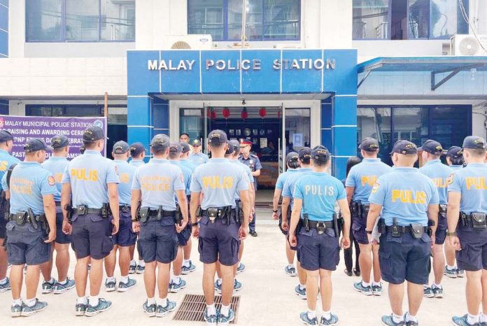 boracay_police_1_resized The Boracay Anti-Vice Unit composed of 22 police officers was officially deployed on Monday, March 31, 2025, to further strengthen the security on the island. MALAY MPS/FB PHOTO